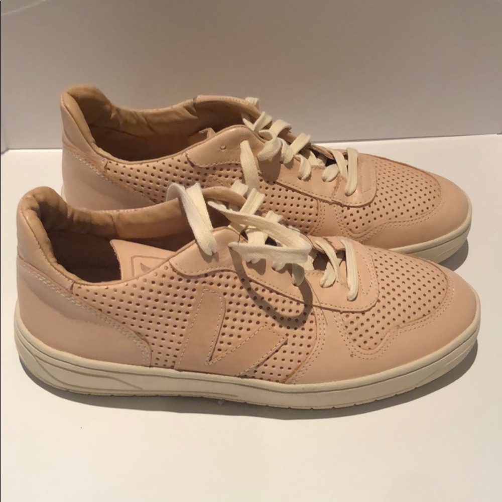 Light Pink Veja Sneakers EUR 41
